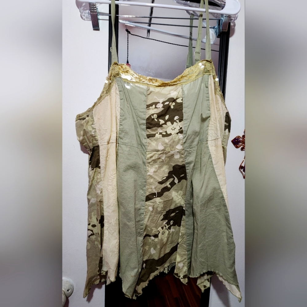 Venezia Camo Cami